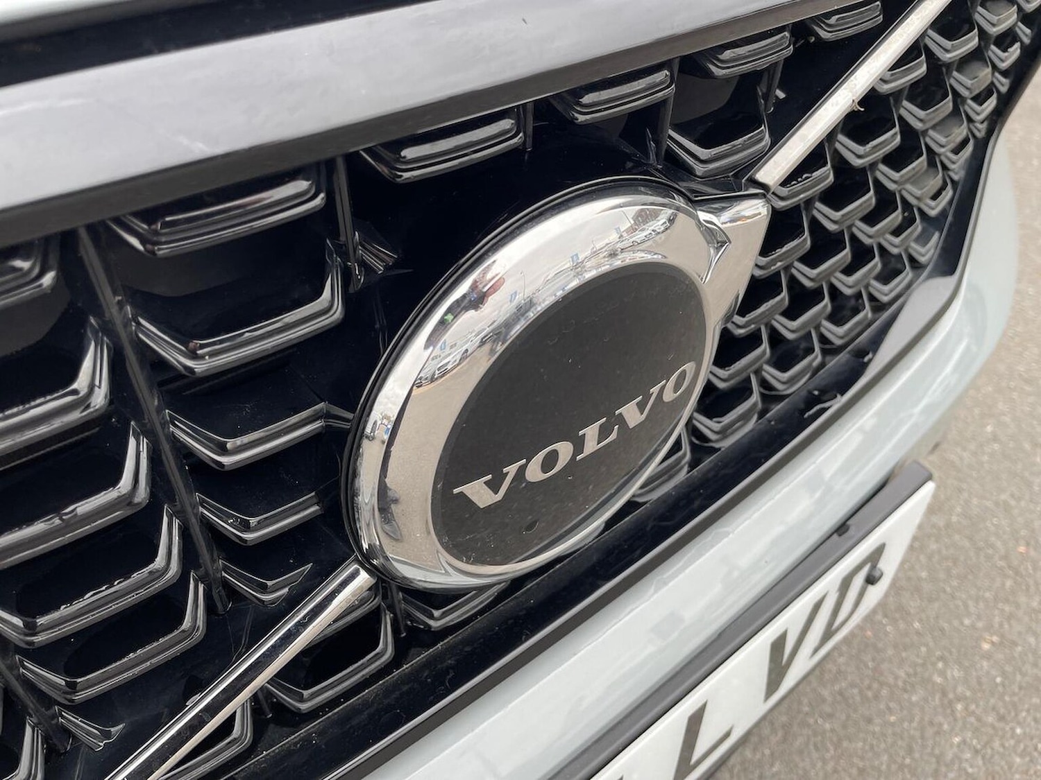 Used Volvo XC40 2024 for sale - 76490774: Photo 31