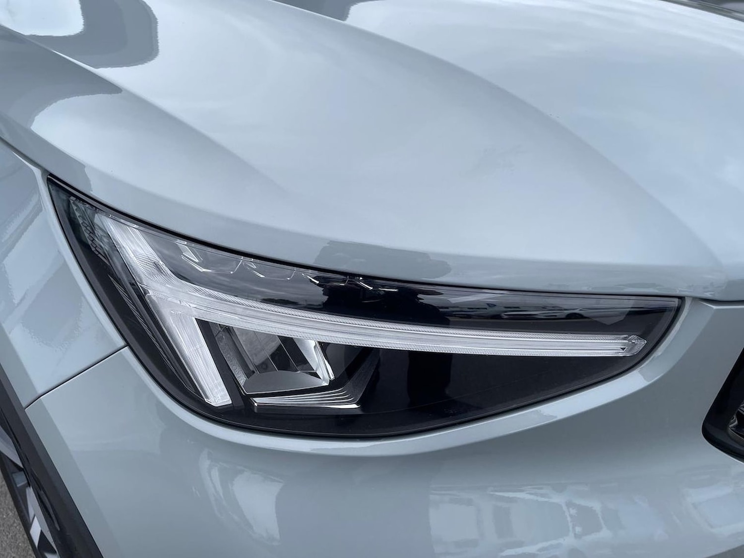 Used Volvo XC40 2024 for sale - 76490774: Photo 32