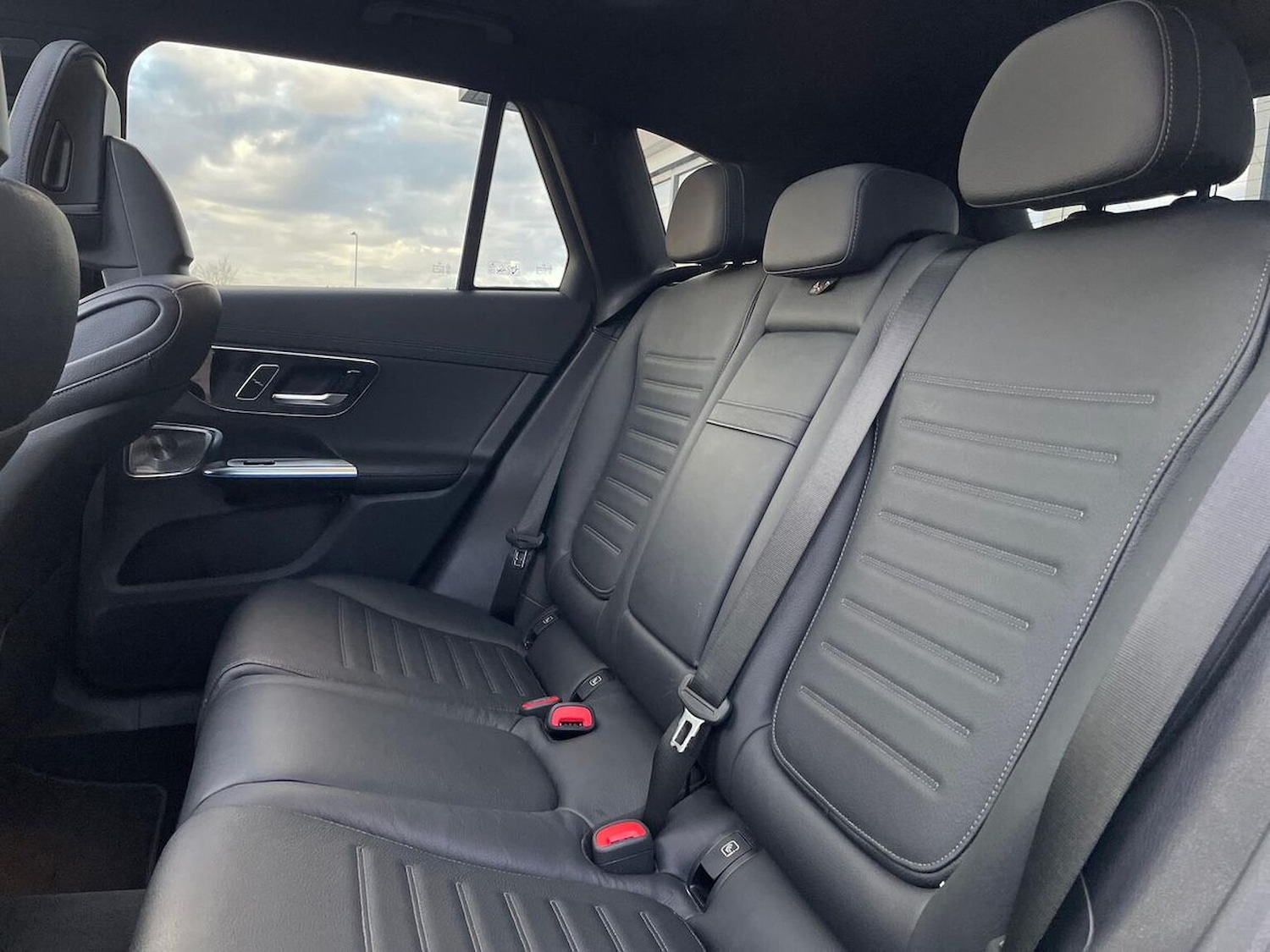 Used Mercedes-Benz GLC 2023 for sale - 77888610: Photo 16