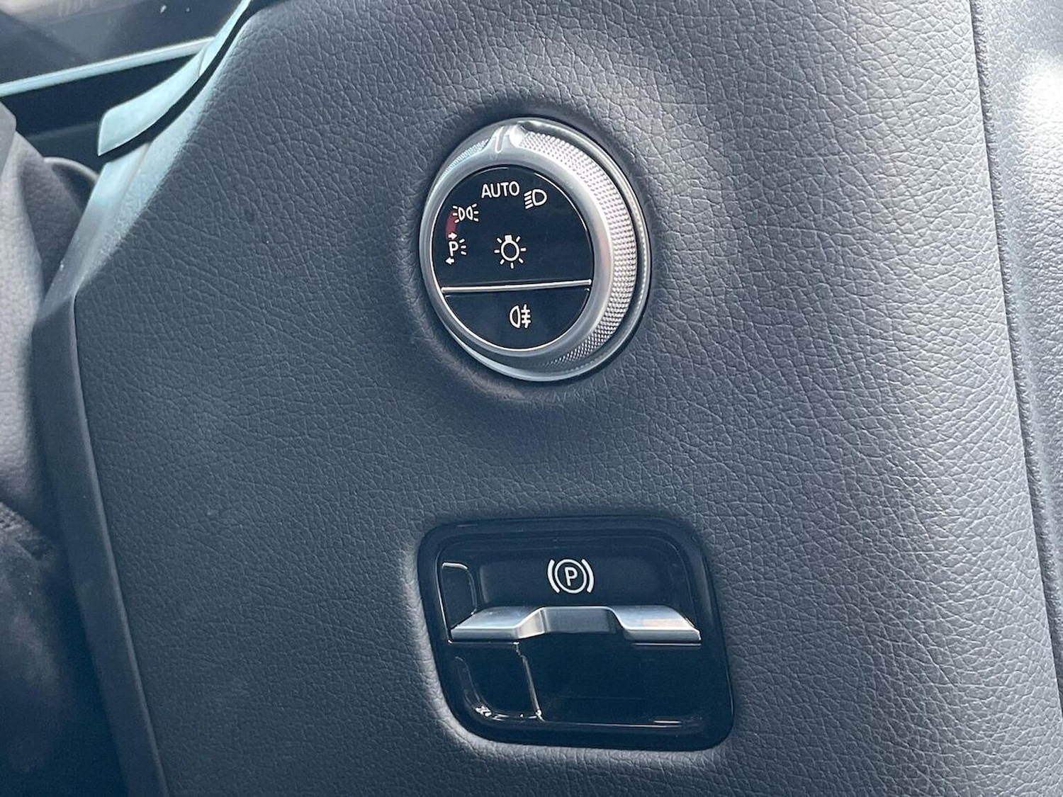 Used Mercedes-Benz GLC 2023 for sale - 77888610: Photo 22