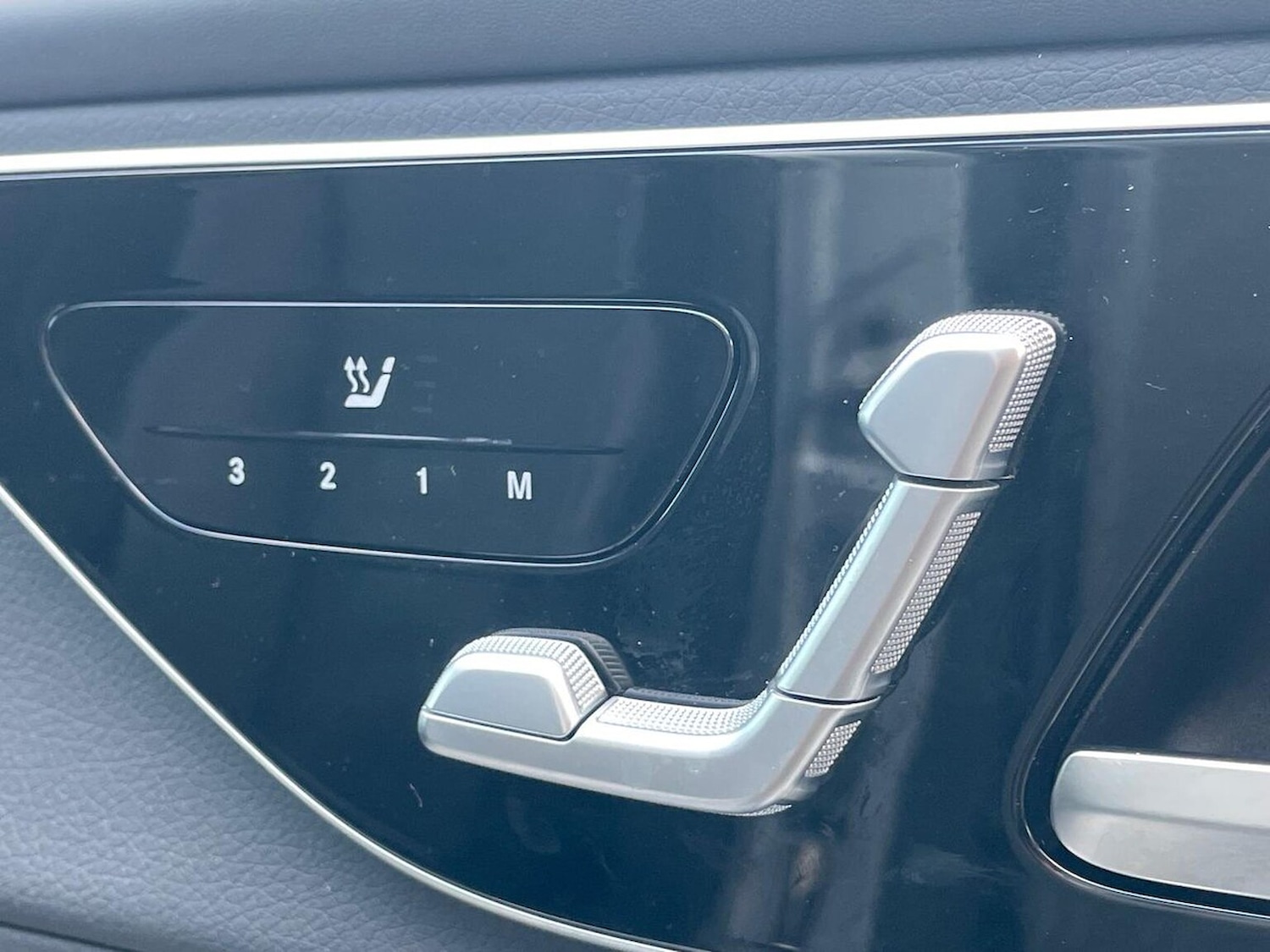 Used Mercedes-Benz GLC 2023 for sale - 77888610: Photo 30