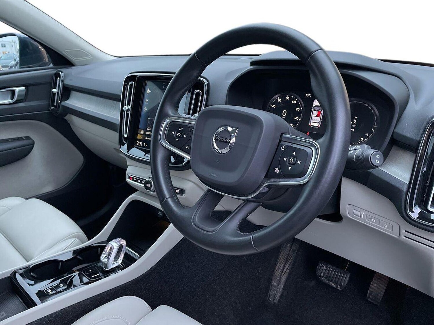 Used Volvo XC40 2020 for sale - 76885020: Photo 15