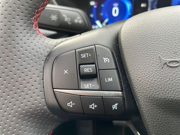 Used Ford Kuga 2023 for sale - 76142899: Photo 26