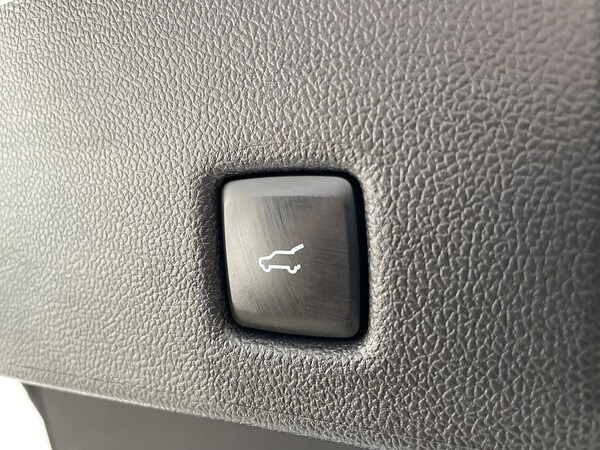 Used Ford Kuga 2023 for sale - 76142899: Photo 37