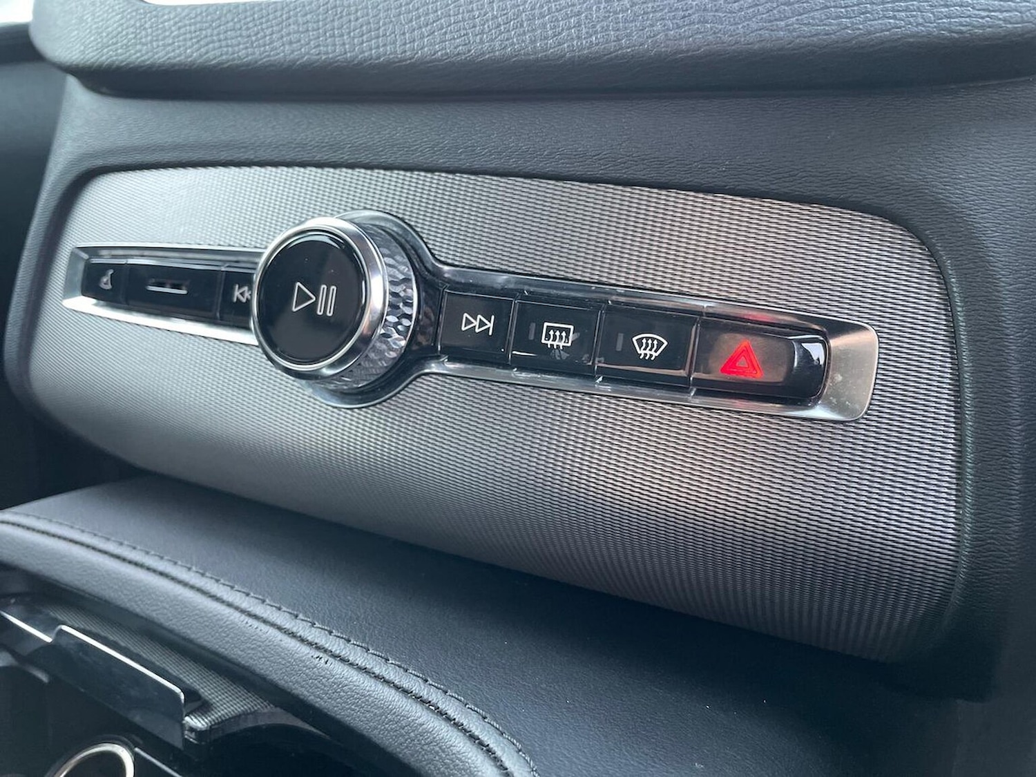 Used Volvo XC90 2023 for sale - 76935386: Photo 12