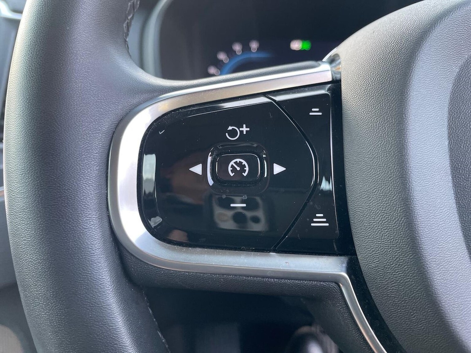 Used Volvo XC90 2023 for sale - 76935386: Photo 26