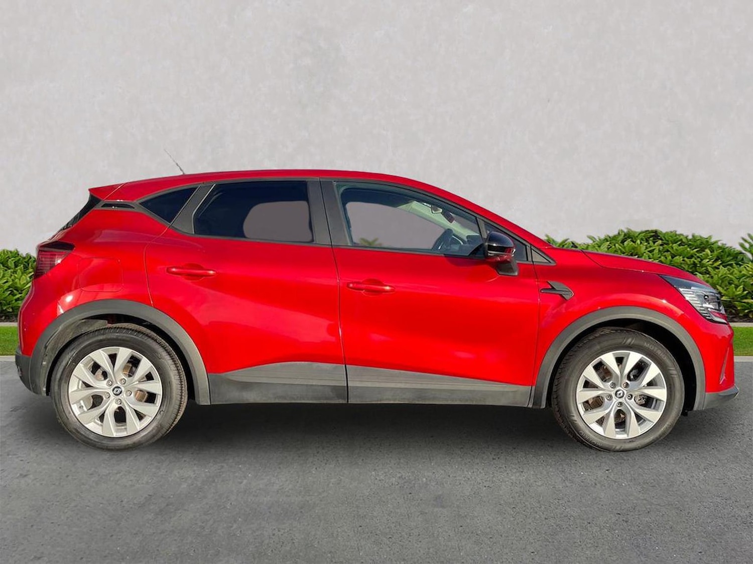 Used Renault Captur 2022 for sale - 77818229: Photo 3