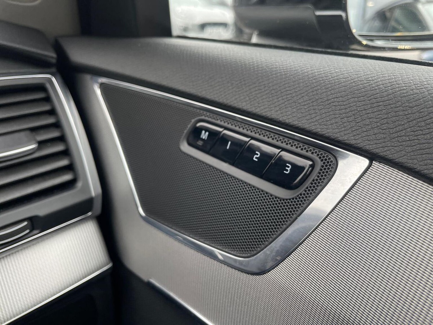 Used Volvo XC90 2023 for sale - 77775173: Photo 22