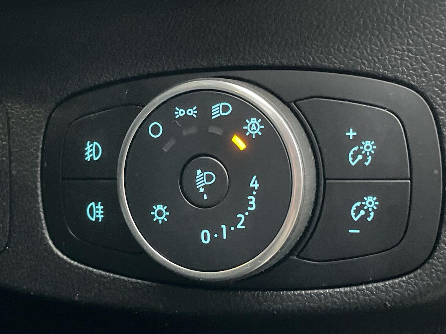 Used Ford Focus 2020 for sale - 76963465: Photo 22