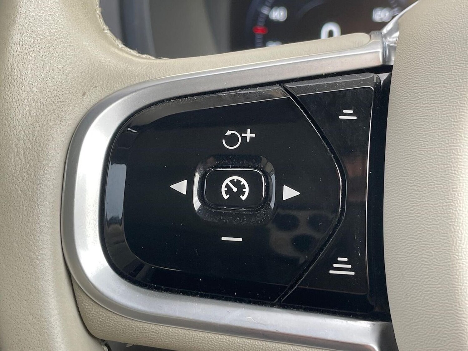 Used Volvo XC90 2021 for sale - 76968977: Photo 26