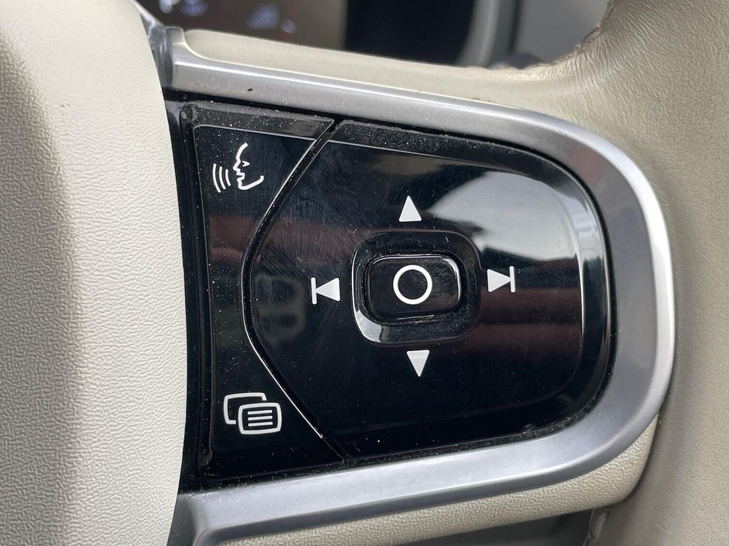 Used Volvo XC90 2021 for sale - 76968977: Photo 27