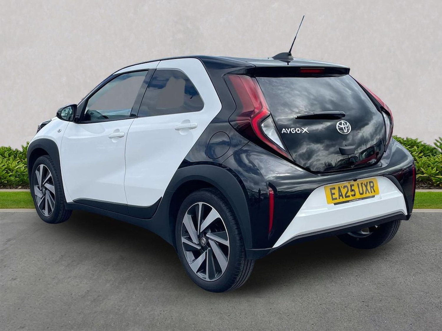 Used Toyota Aygo X 2025 for sale - 78194796: Photo 2