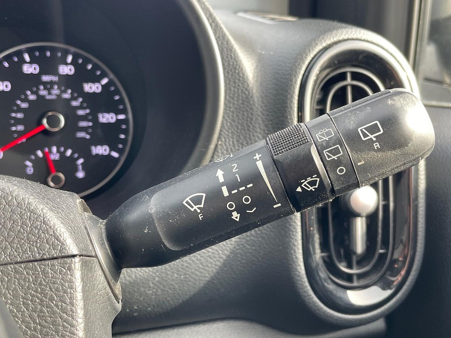 Used Kia Picanto 2023 for sale - 77997596: Photo 29