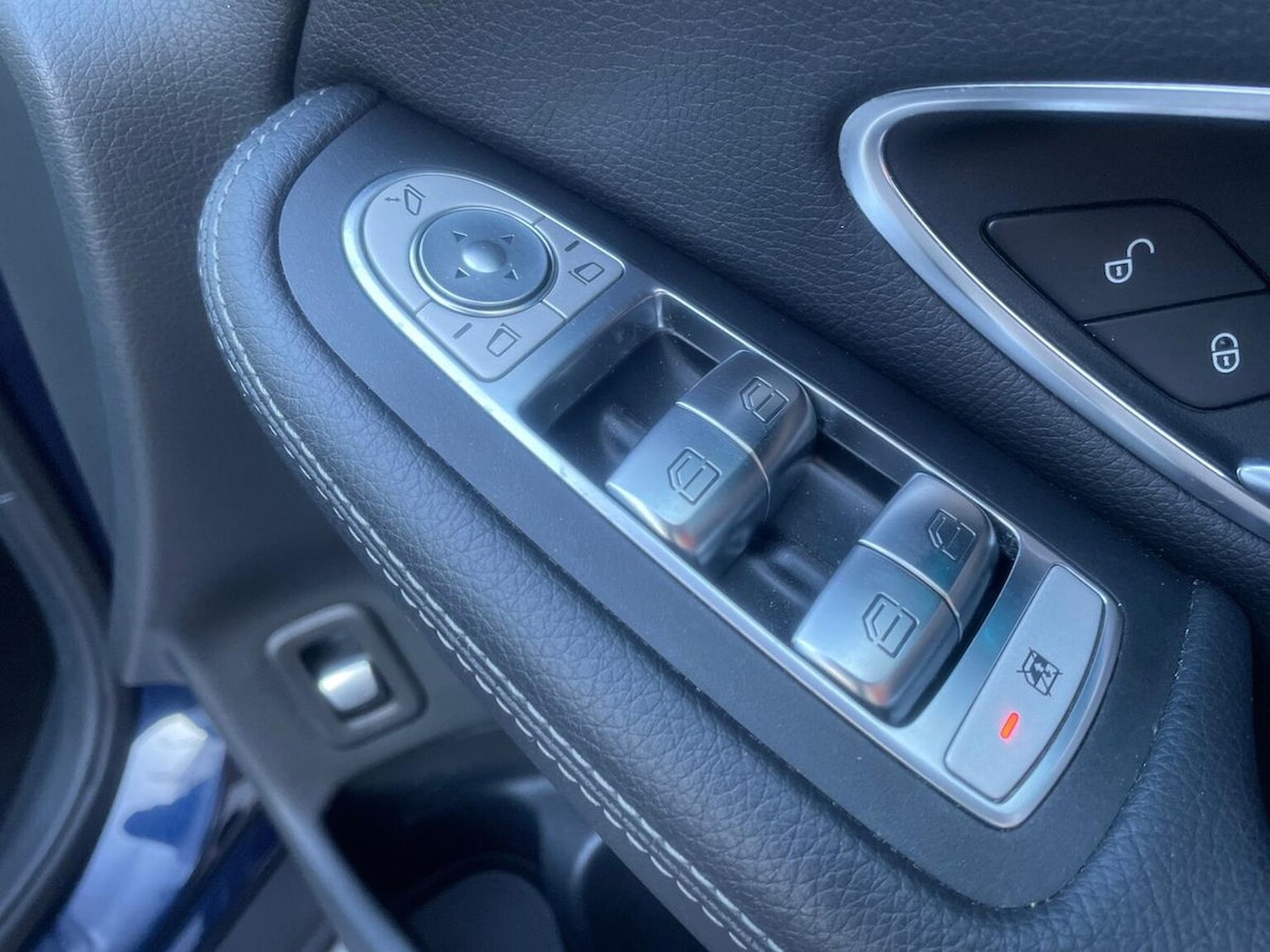 Used Mercedes-Benz GLC 2016 for sale - 77998742: Photo 21