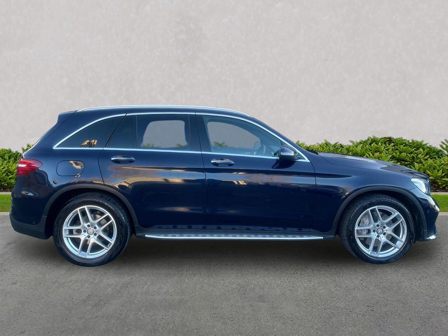 Used Mercedes-Benz GLC 2016 for sale - 77998742: Photo 3