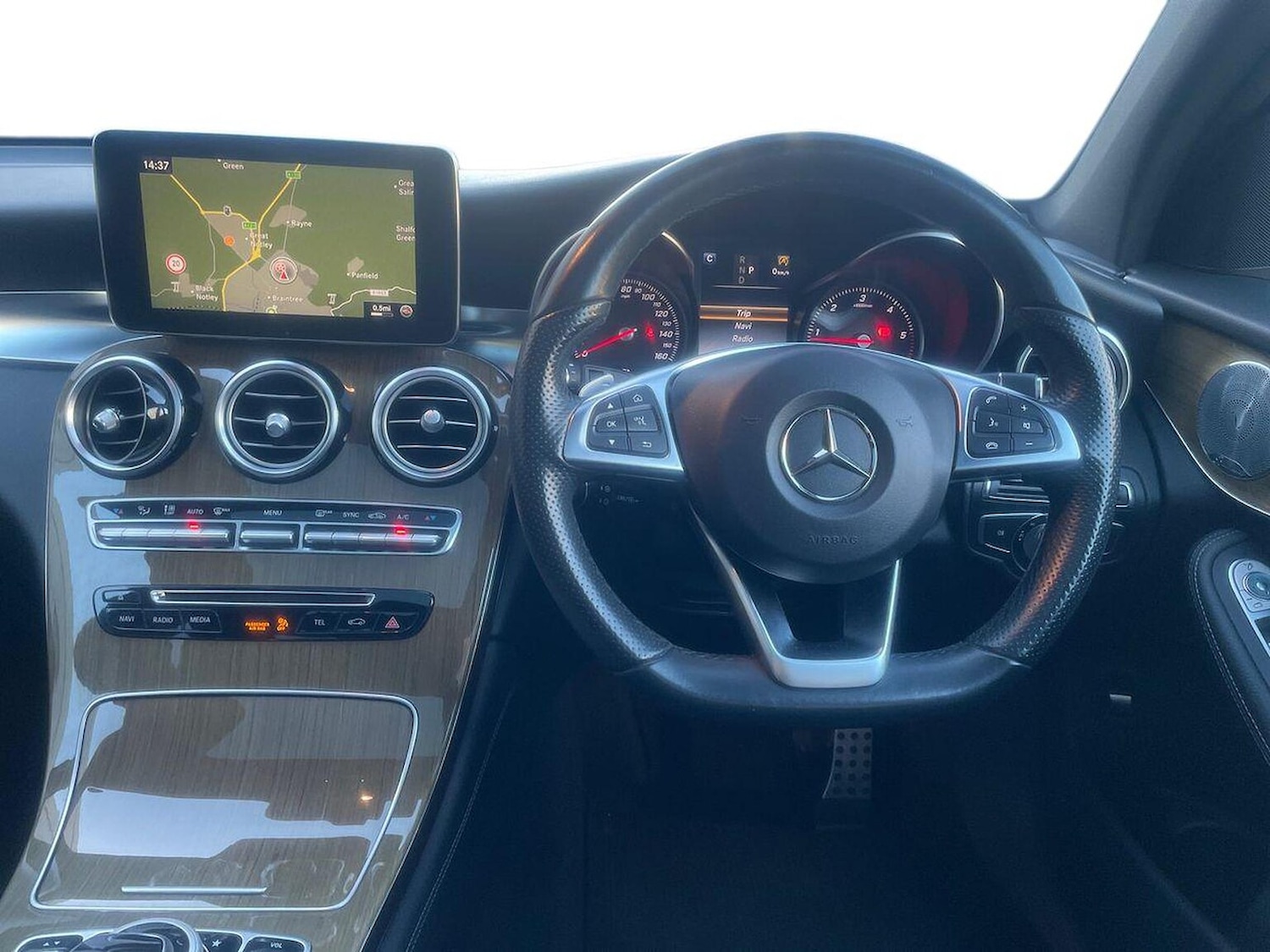 Used Mercedes-Benz GLC 2016 for sale - 77998742: Photo 9