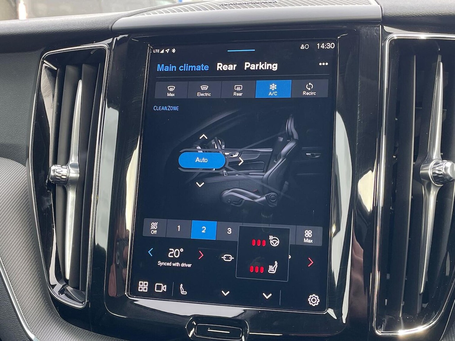 Used Volvo XC60 2024 for sale - 77984011: Photo 12