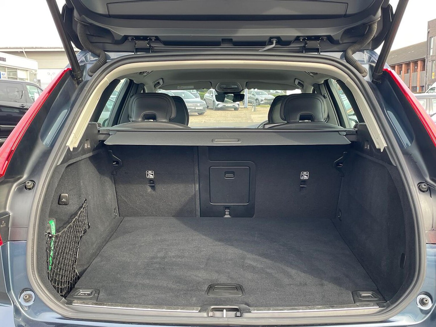 Used Volvo XC60 2024 for sale - 77984011: Photo 17