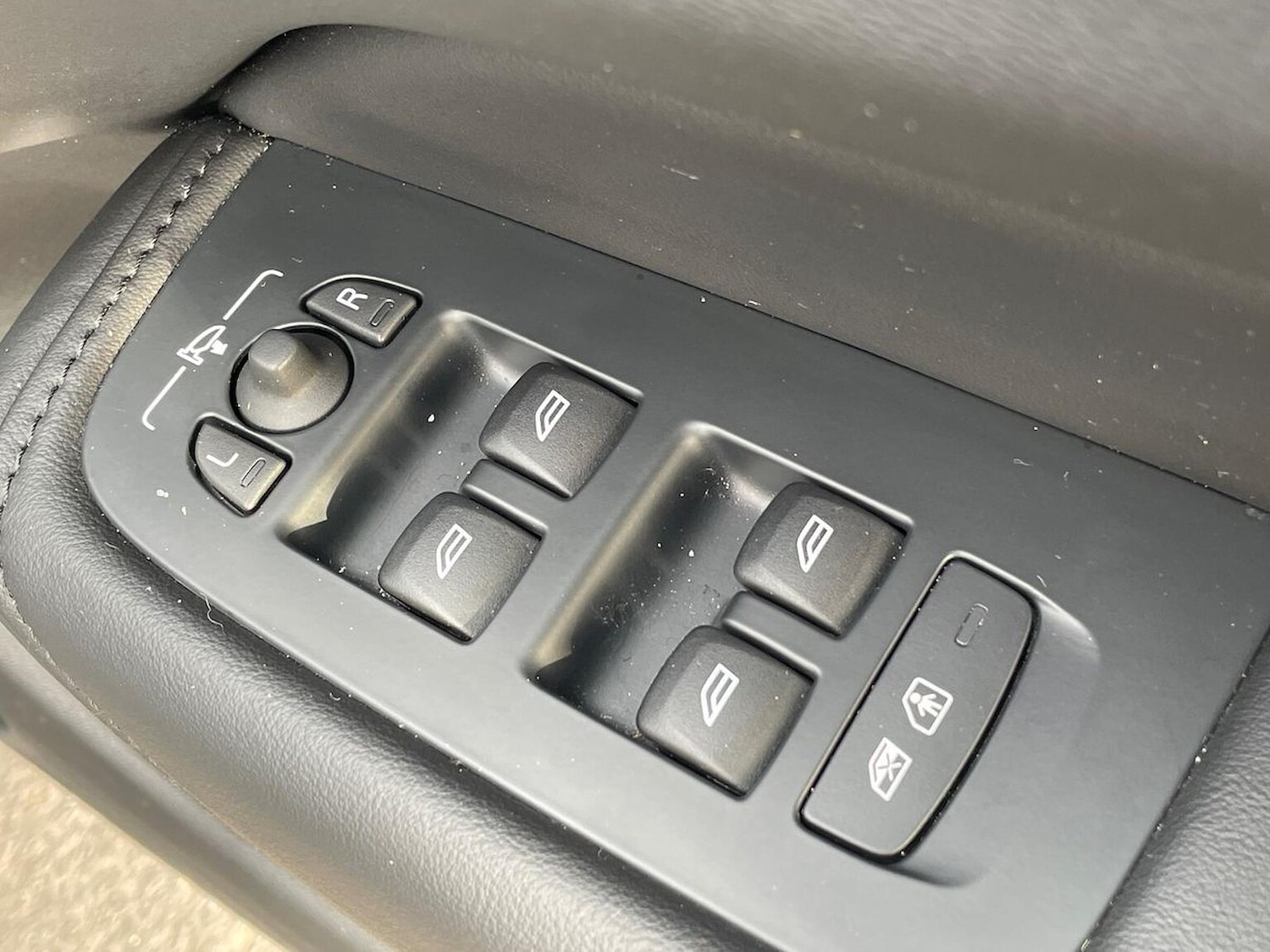 Used Volvo XC60 2024 for sale - 77984011: Photo 21