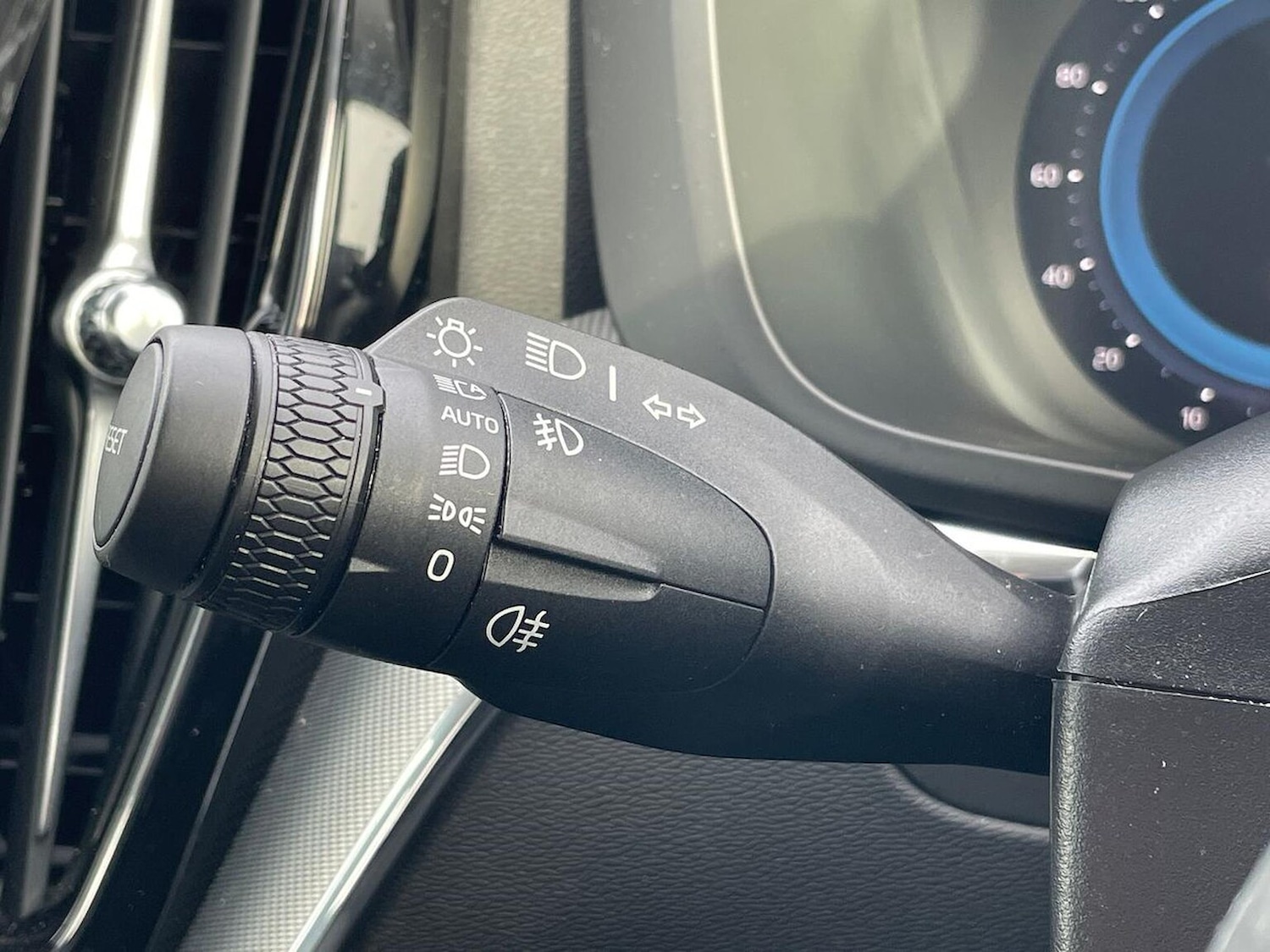 Used Volvo XC60 2024 for sale - 77984011: Photo 28