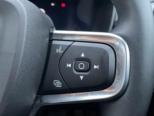 Used Volvo XC40 2024 for sale - 76198469: Photo 27