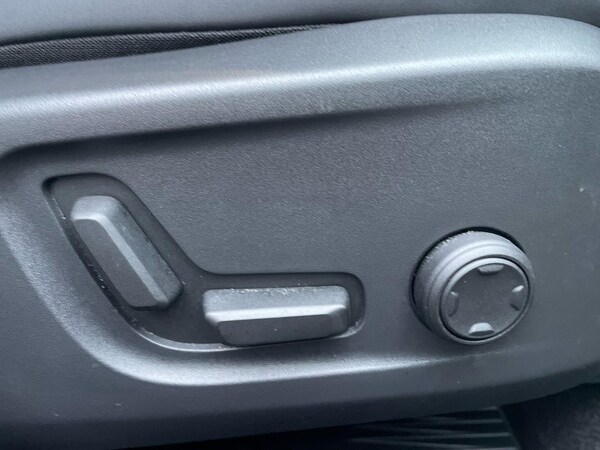 Used Volvo XC40 2024 for sale - 76198469: Photo 30