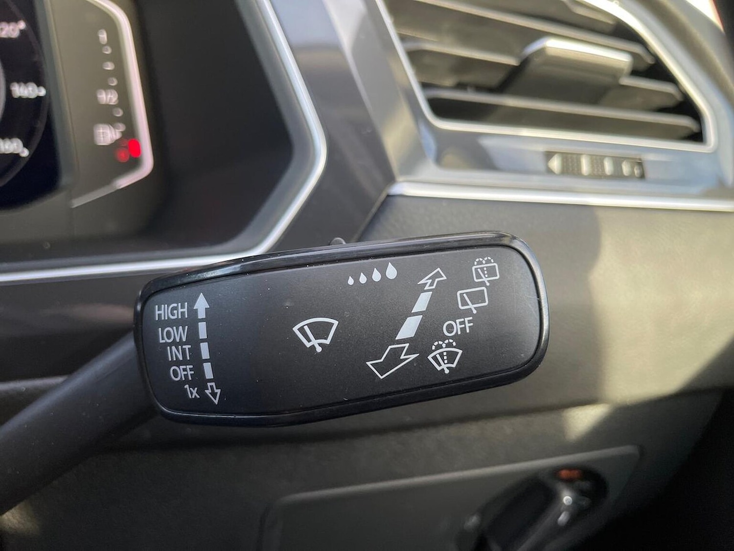 Used Volkswagen Tiguan Allspace 2024 for sale - 76830651: Photo 28