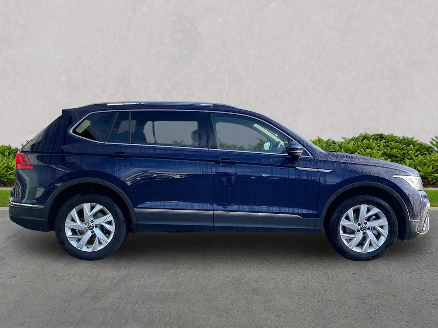 Used Volkswagen Tiguan Allspace 2024 for sale - 76830651: Photo 3