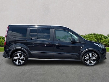 Used Ford Grand Tourneo Connect 2022 for sale - 76521009: Photo