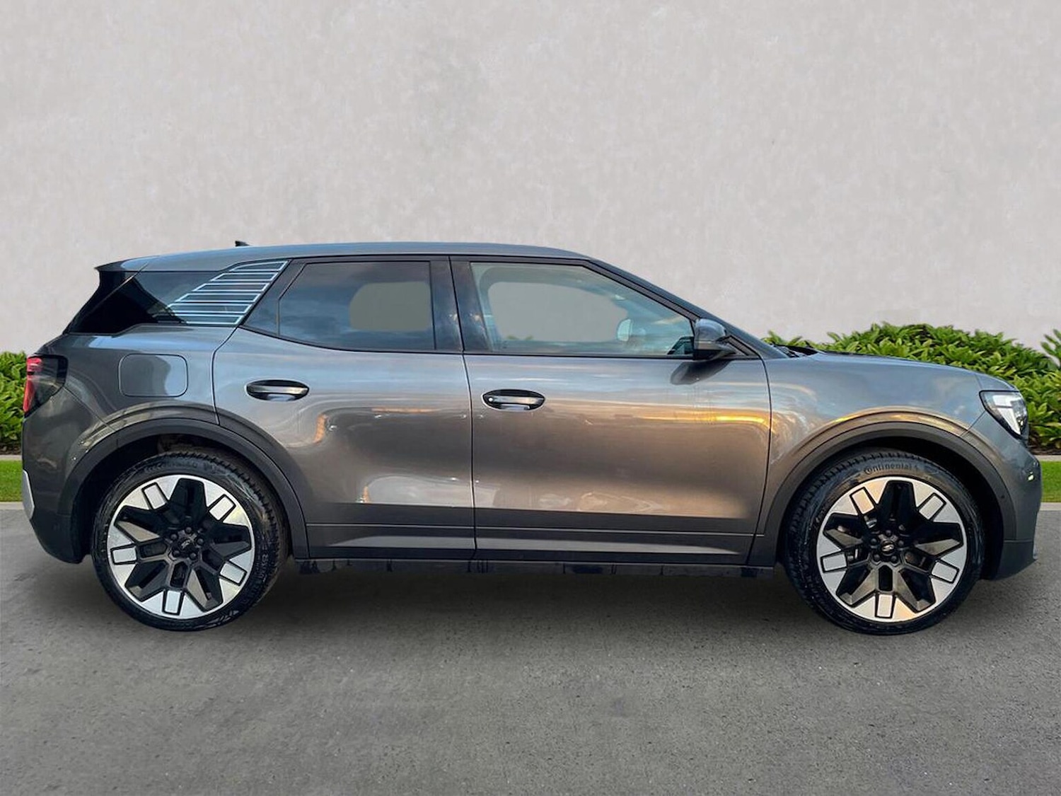 Used Ford Explorer 2024 for sale - 77616764: Photo 3