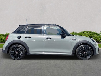 Used MINI Hatch 2022 for sale - 75599042: Photo