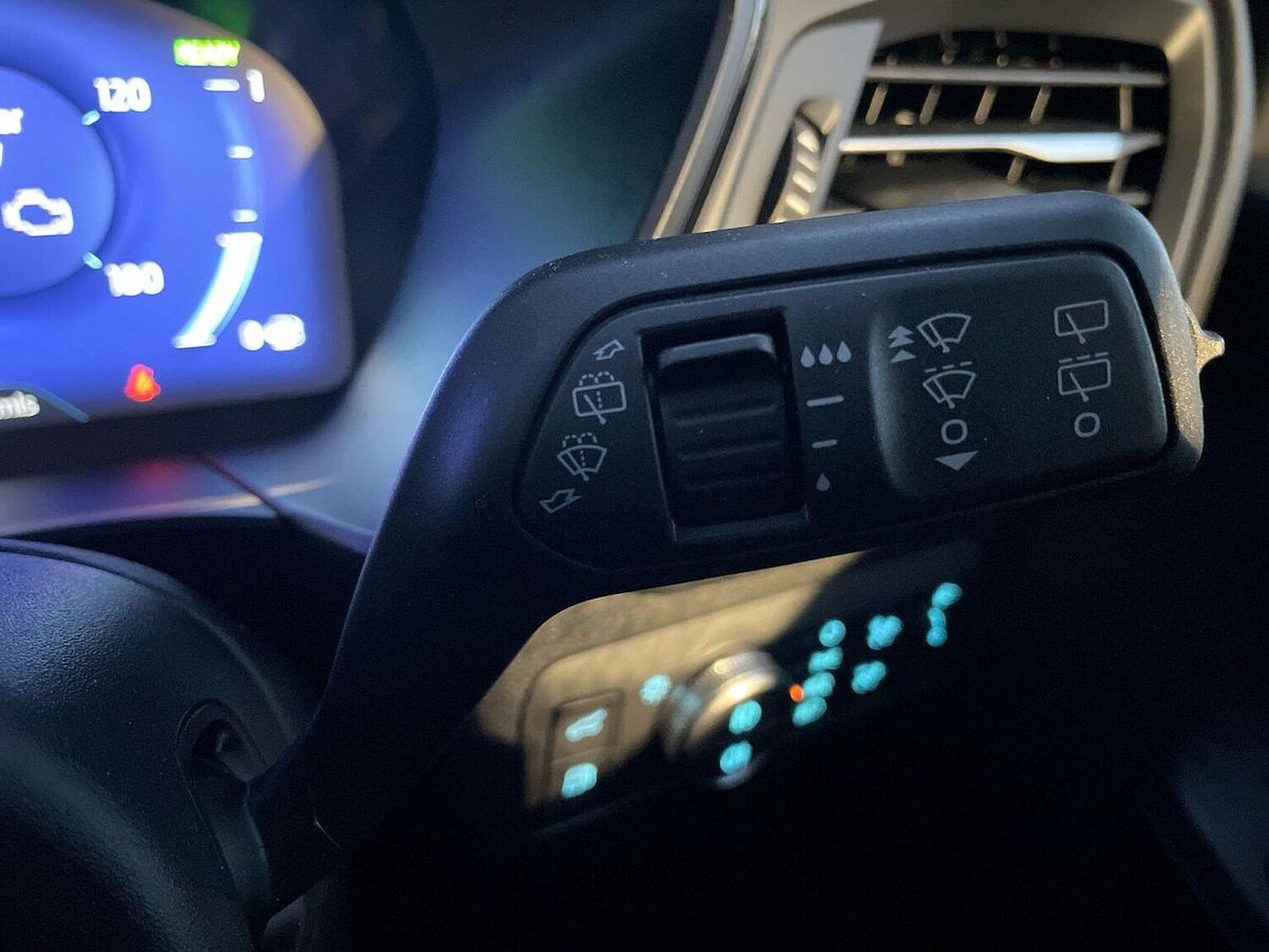 Used Ford Kuga 2024 for sale - 76207422: Photo 28