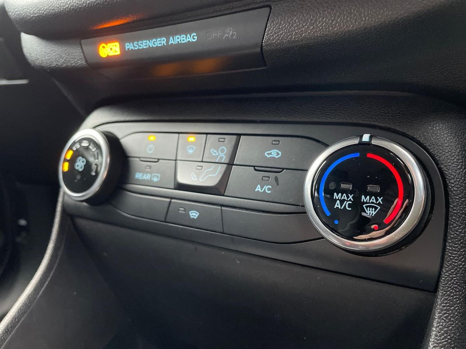 Used Ford Fiesta 2017 for sale - 76628031: Photo 12