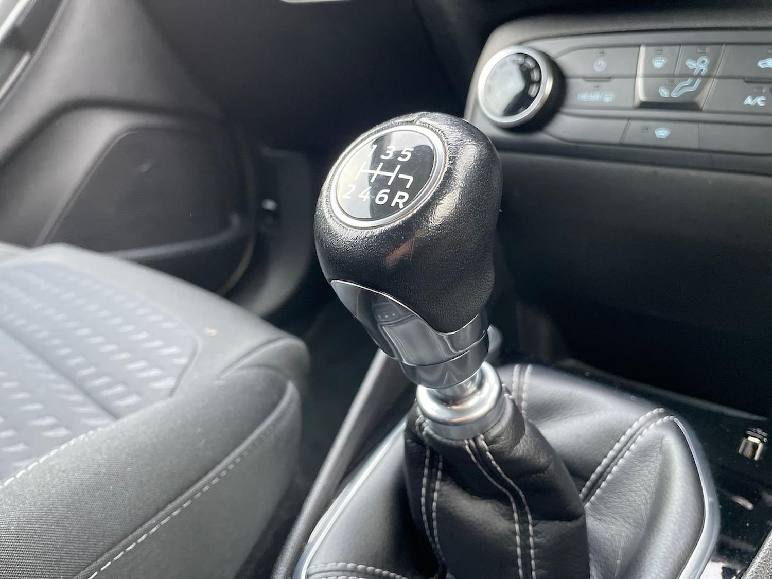 Used Ford Fiesta 2017 for sale - 76628031: Photo 13