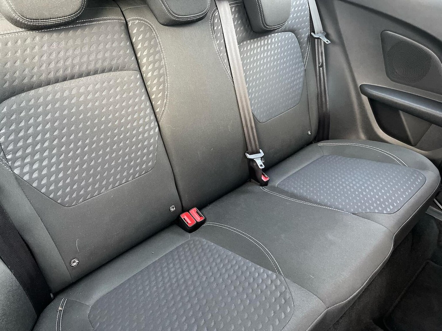 Used Ford Fiesta 2017 for sale - 76628031: Photo 16