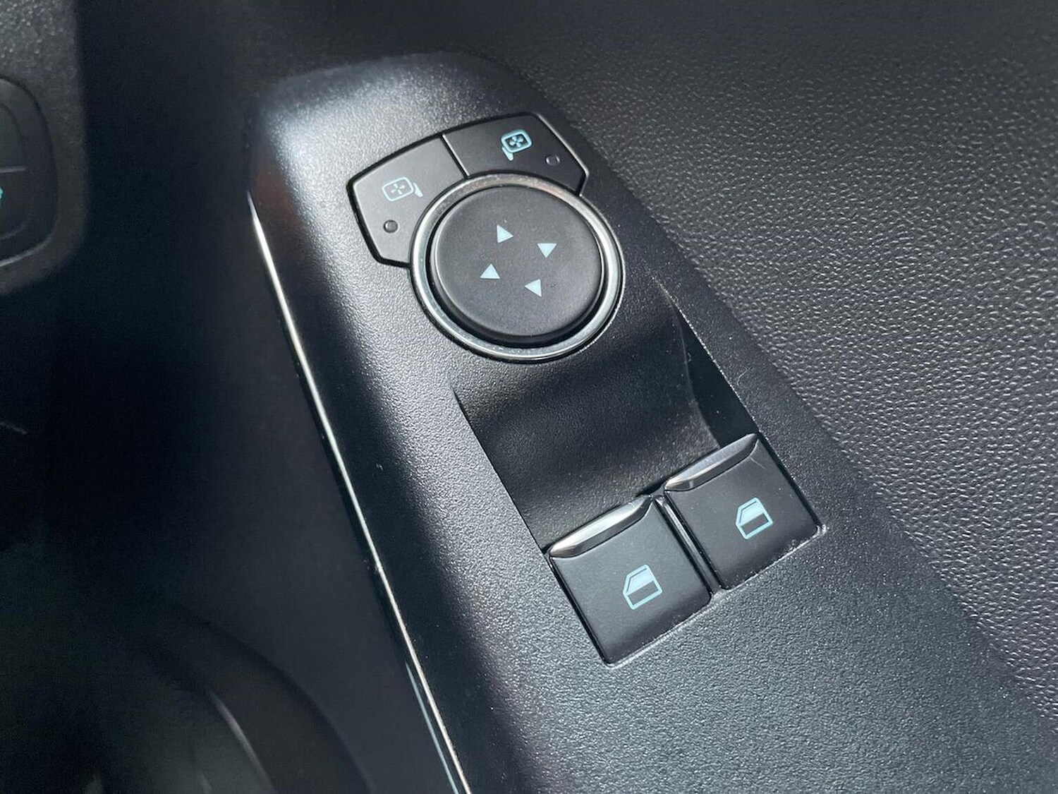 Used Ford Fiesta 2017 for sale - 76628031: Photo 21