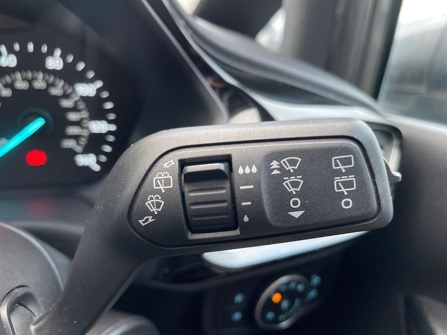 Used Ford Fiesta 2017 for sale - 76628031: Photo 28