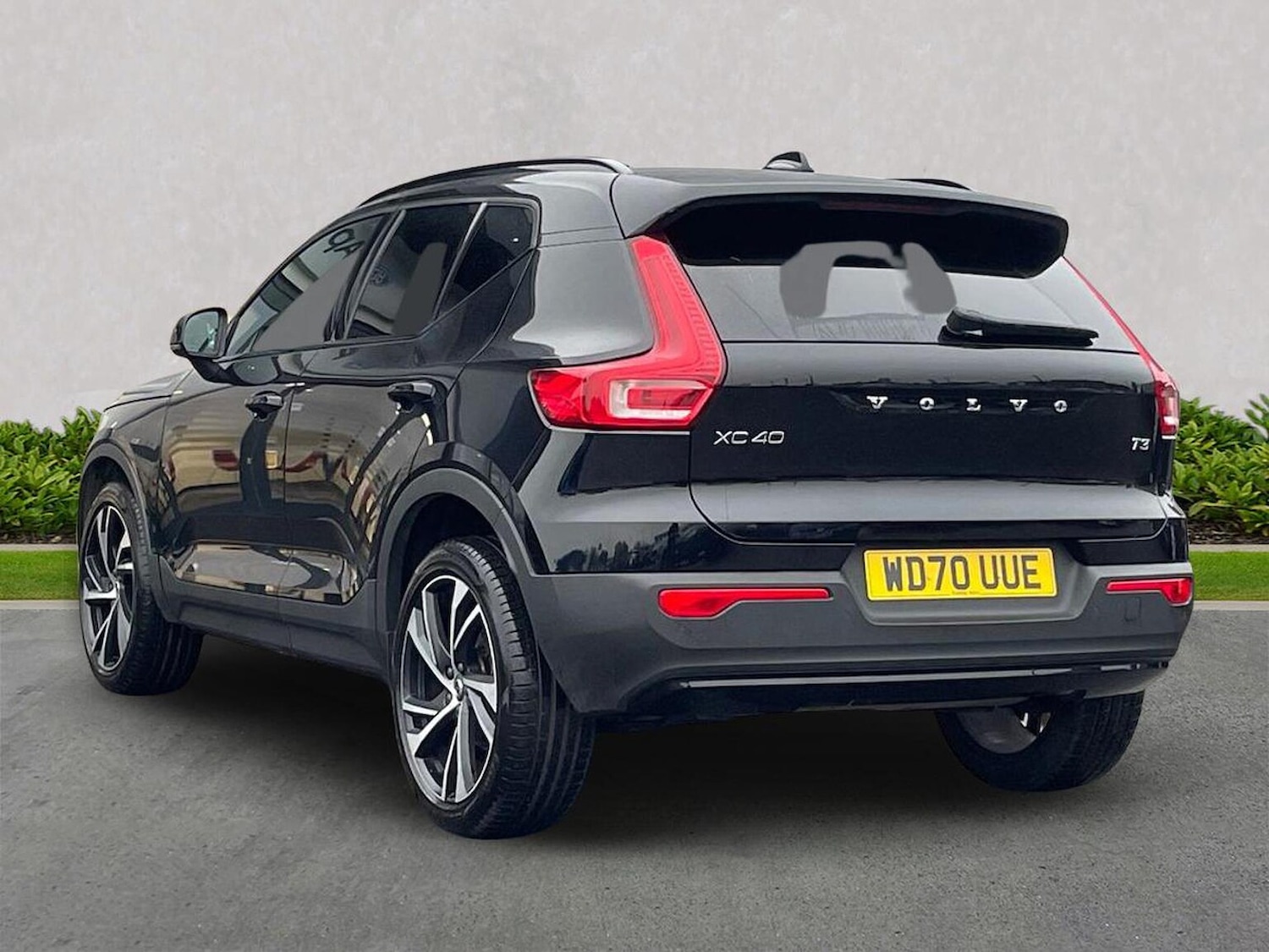 Used Volvo XC40 2021 for sale - 76591402: Photo 2