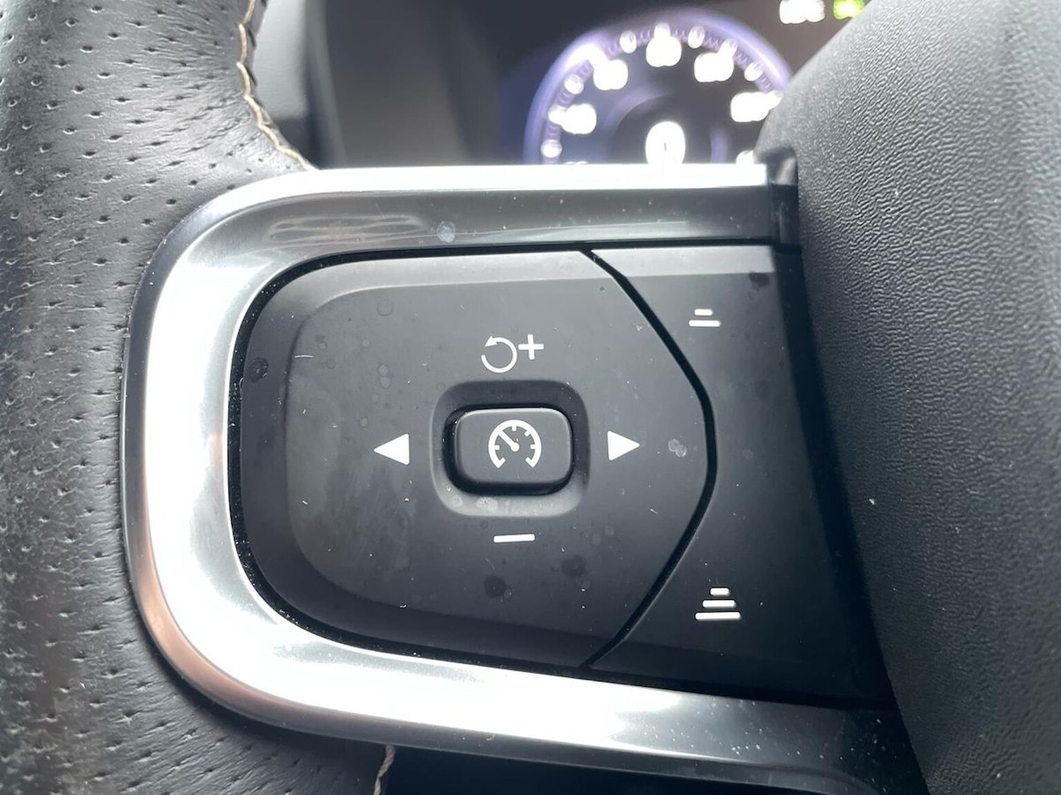 Used Volvo XC40 2021 for sale - 76591402: Photo 26