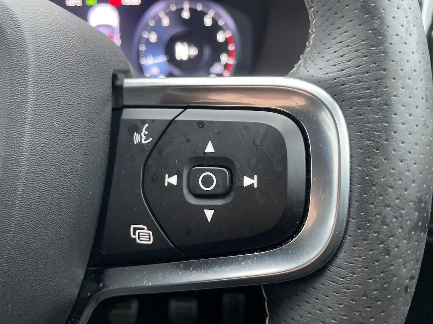 Used Volvo XC40 2021 for sale - 76591402: Photo 27