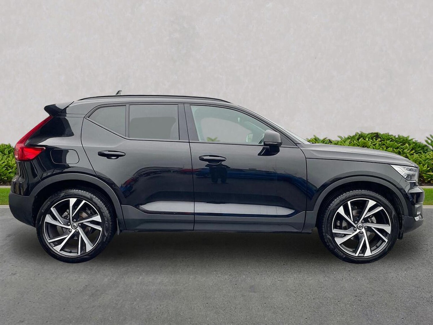 Used Volvo XC40 2021 for sale - 76591402: Photo 3