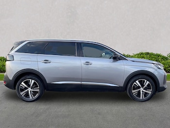 Used Peugeot 5008 2022 for sale - 75907235: Photo