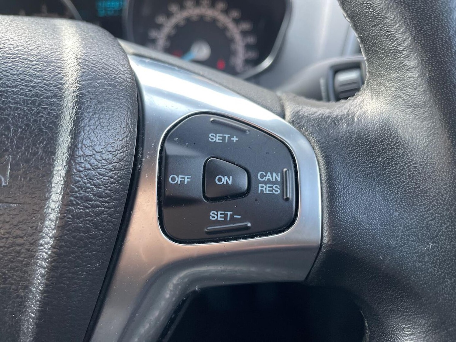 Used Ford Ecosport 2017 for sale - 76935391: Photo 27