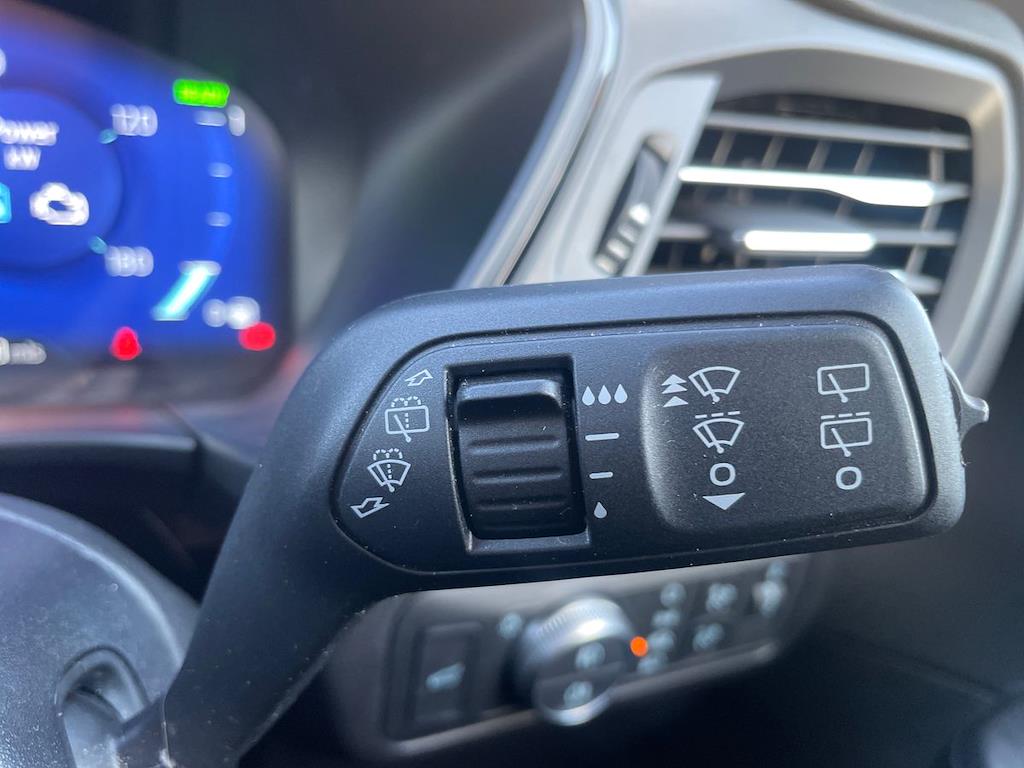 Used Ford Kuga 2022 for sale - 77011945: Photo 30