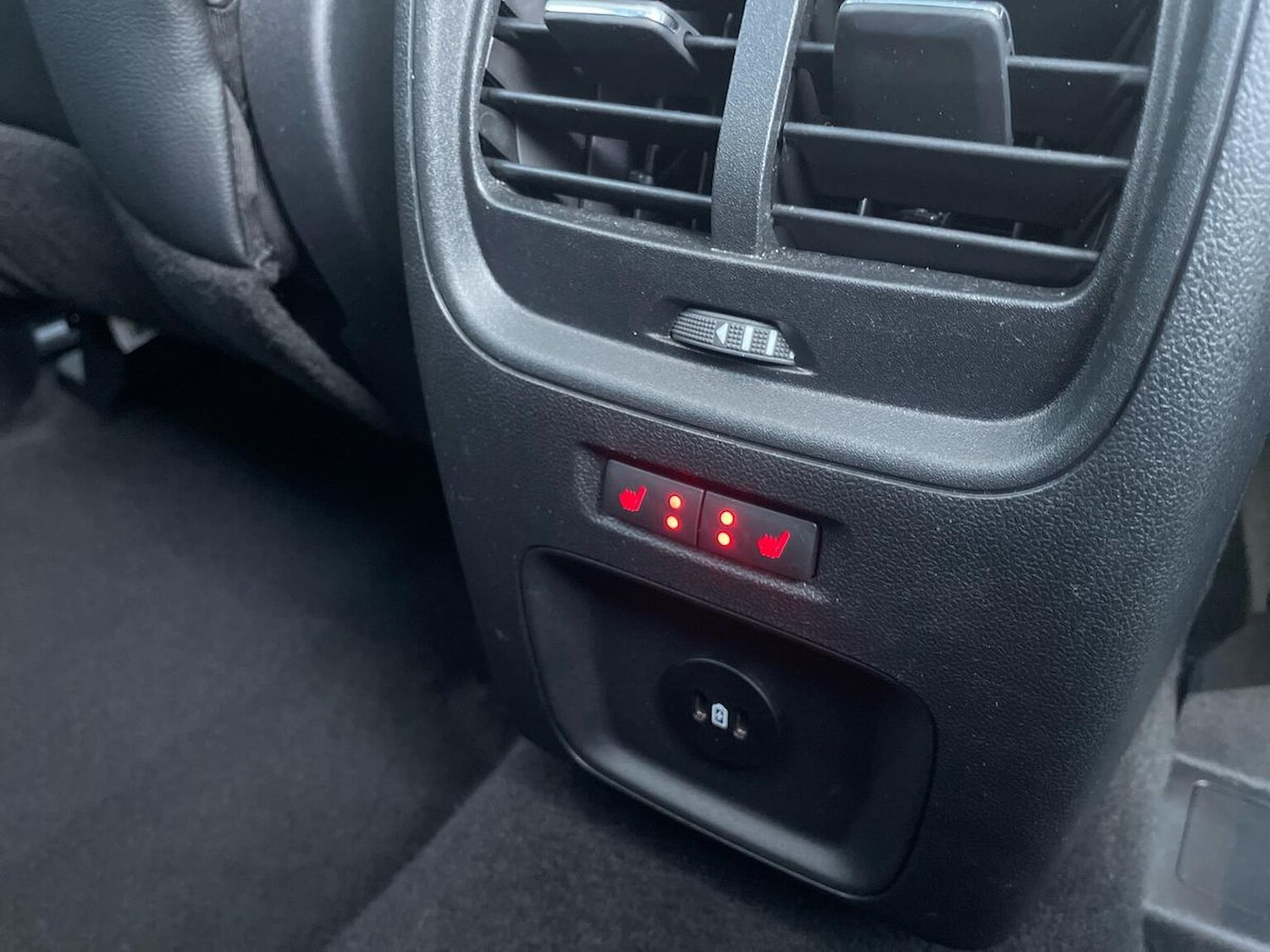 Used Ford Kuga 2022 for sale - 77011945: Photo 41