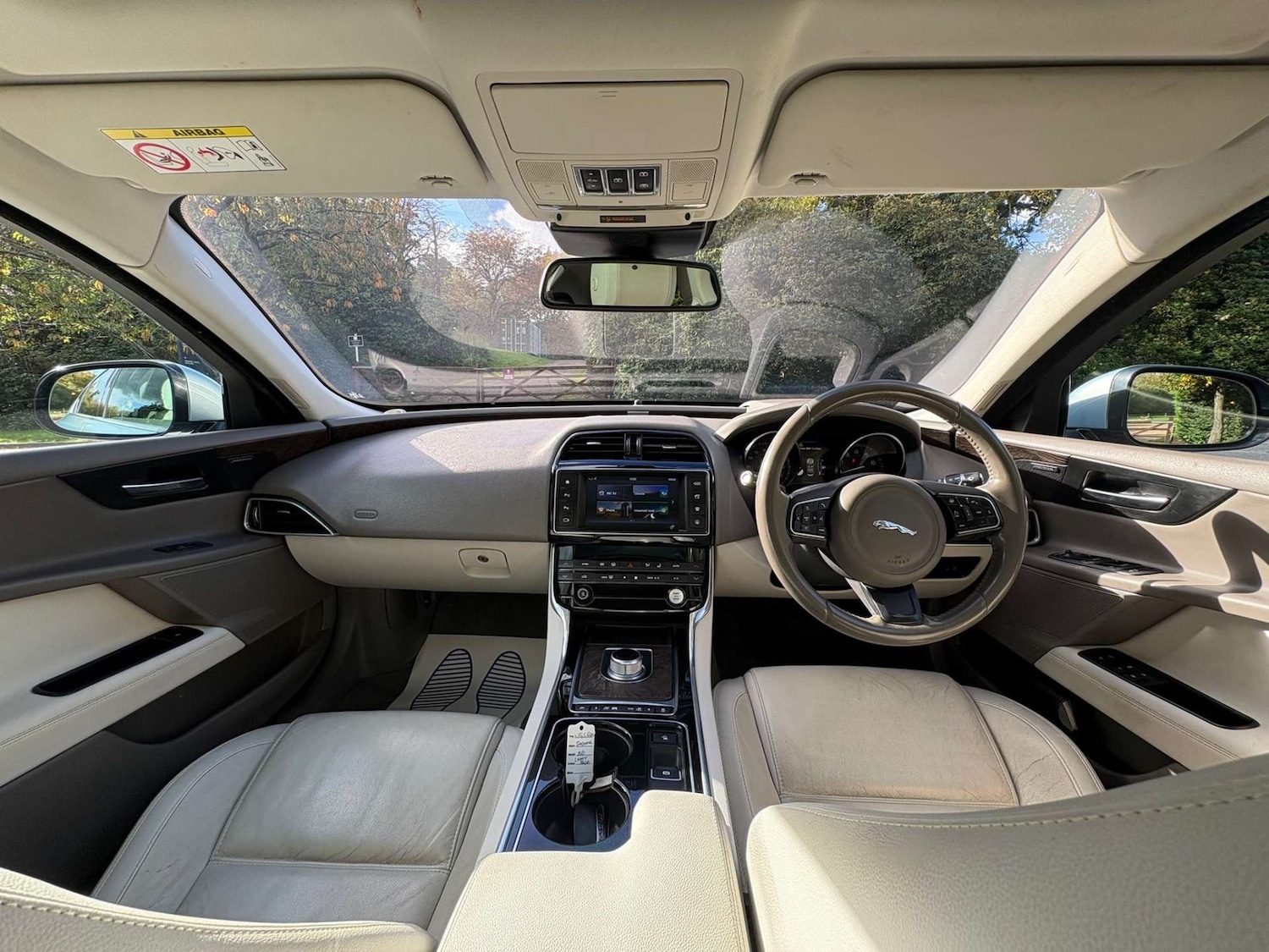 Used Jaguar XE 2015 for sale - 76343772: Photo 12