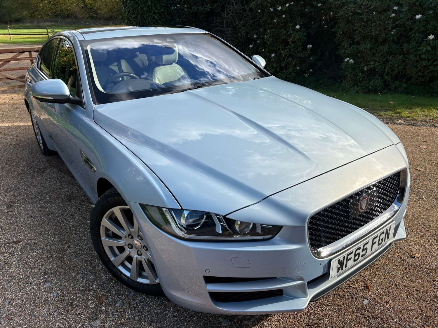 Used Jaguar XE 2015 for sale - 76343772: Photo 33
