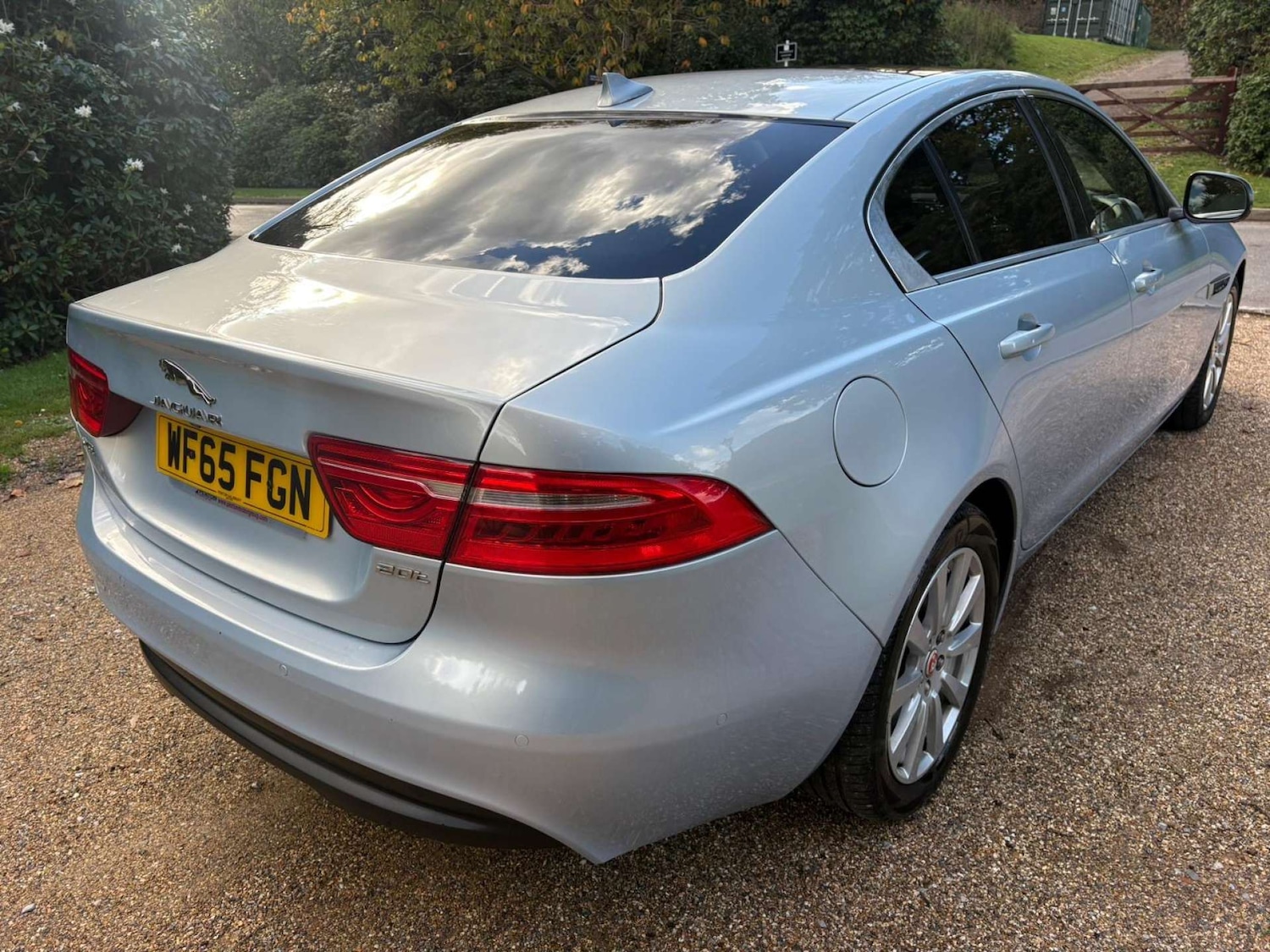 Used Jaguar XE 2015 for sale - 76343772: Photo 41