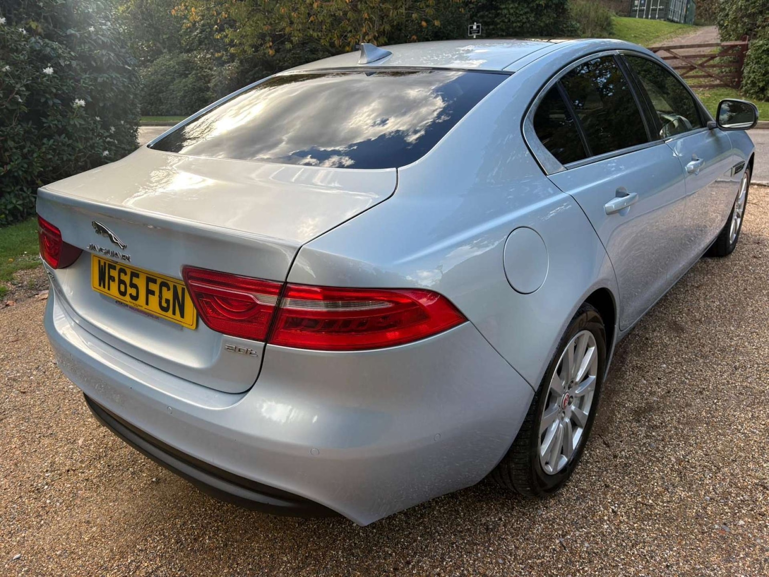 Used Jaguar XE 2015 for sale - 76343772: Photo 7