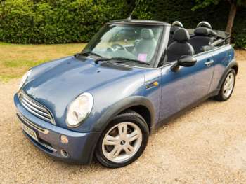 Used MINI Convertible 2004 for sale - 75380978: Photo
